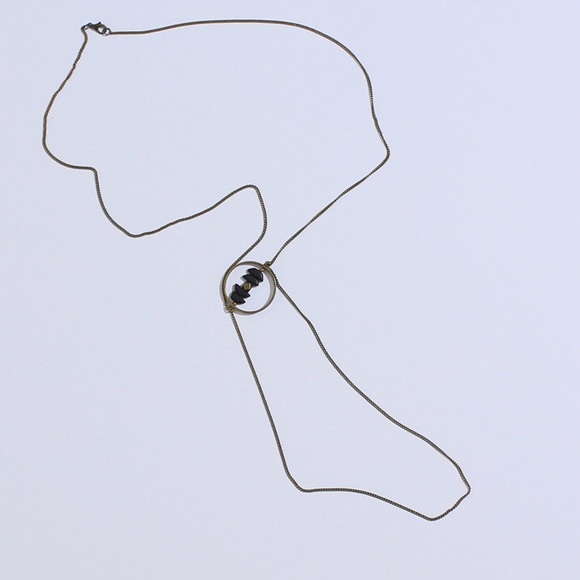 Geometric circle bolo style minimal necklace - Picture 3 of 5